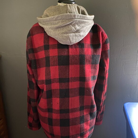 American Eagle Outfitters Black and Red Checkered Flannel Jacket sz M - Picture 5 of 8